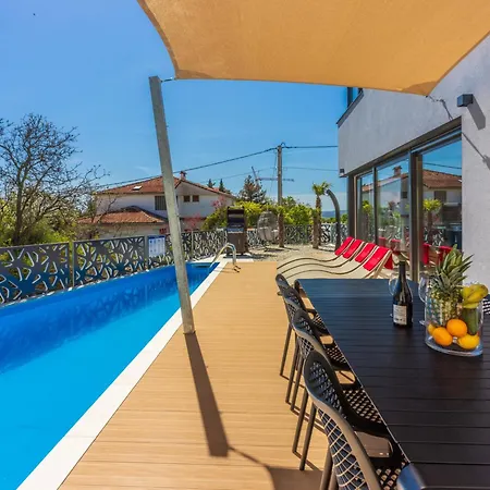 Amoris 8 - Hr-10892-01 By Interhome Hébergement de vacances *